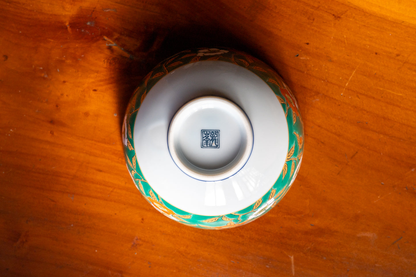 アンティークグリーンなお茶碗