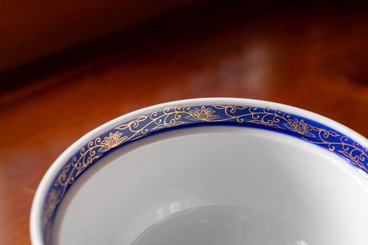 カウンター映えするどんぶり