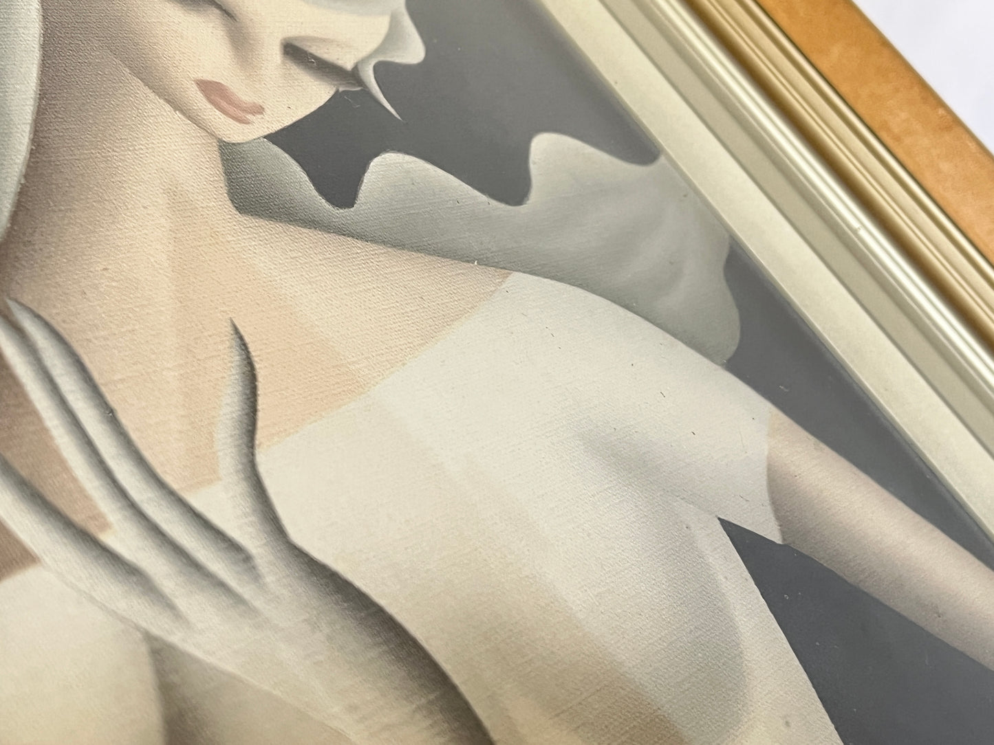 女性の絵画