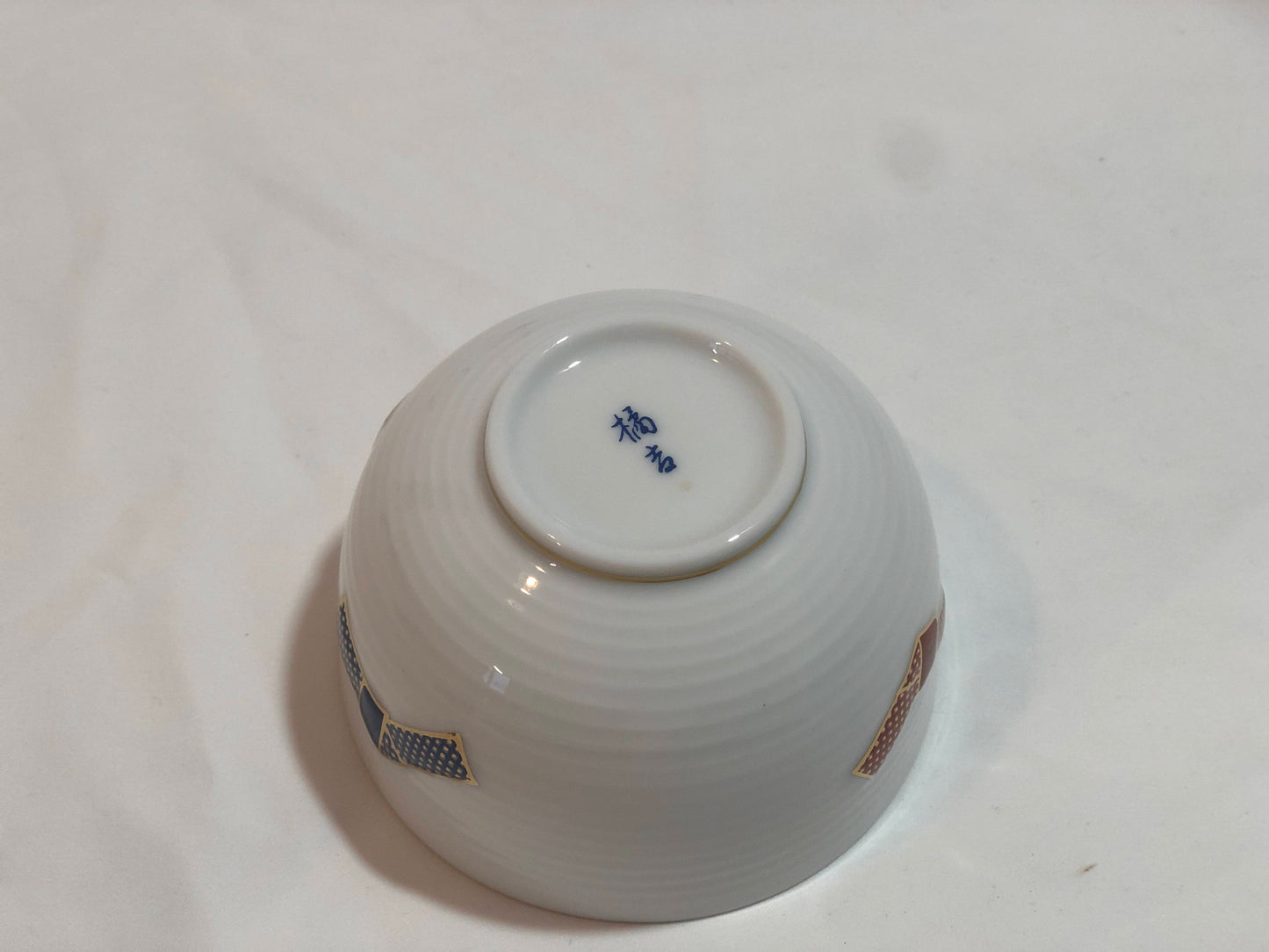 結びの湯呑み